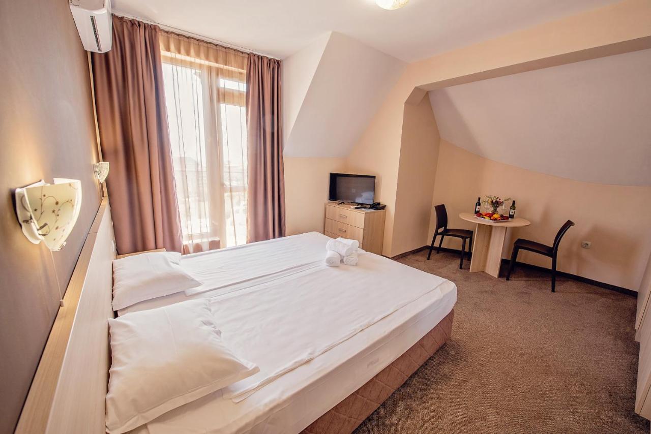 Hotel Santa Maria Obzor Exterior photo